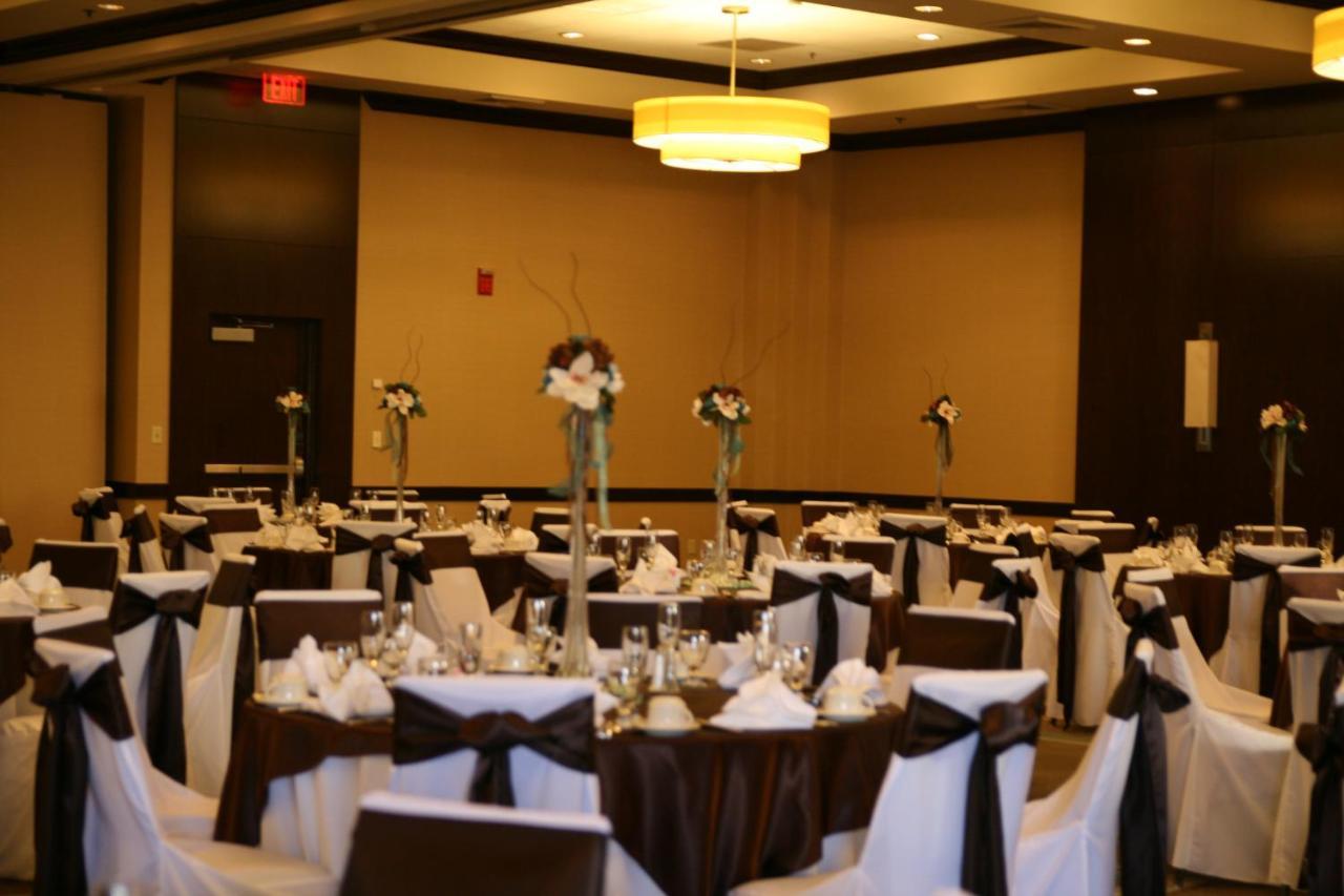 Holiday Inn Virginia Beach - Norfolk By Ihg Exterior foto