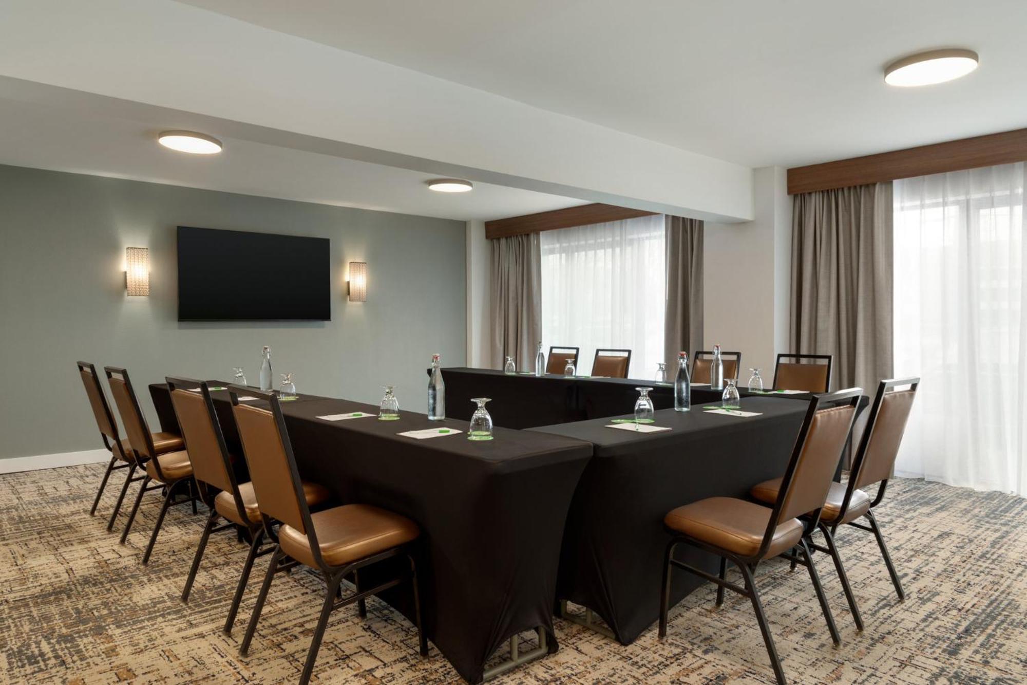 Holiday Inn Virginia Beach - Norfolk By Ihg Exterior foto